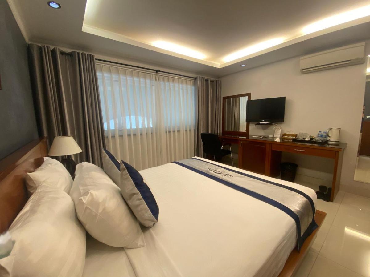 Opera Hotel Thành Pho Ho Chí Minh Esterno foto
