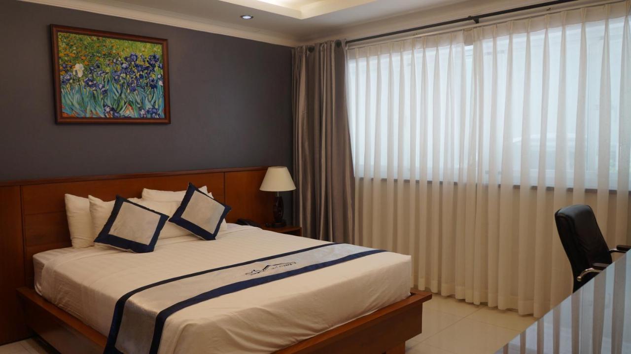 Opera Hotel Thành Pho Ho Chí Minh Esterno foto