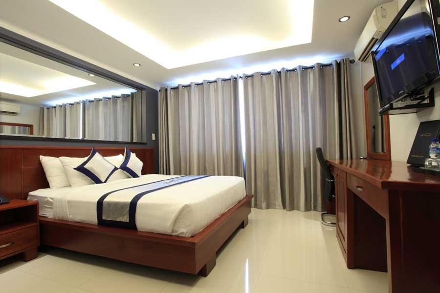 Opera Hotel Thành Pho Ho Chí Minh Esterno foto