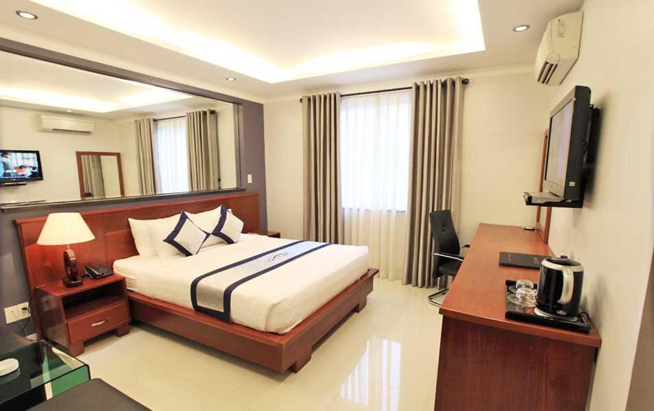 Opera Hotel Thành Pho Ho Chí Minh Esterno foto